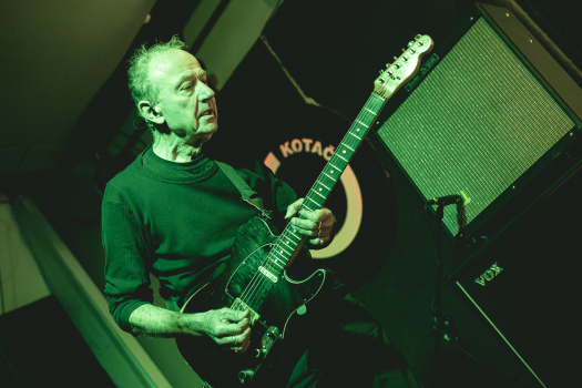 Hugh-Cornwell-11