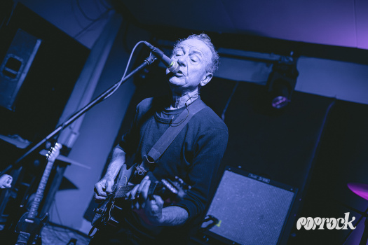 Hugh-Cornwell-13
