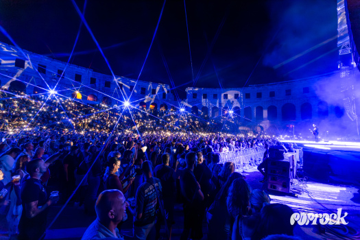 Prljavo-Kazaliste-Arena-Pula-Marko-Hajdarovic-37