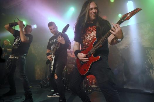 Sacred-Steel-2
