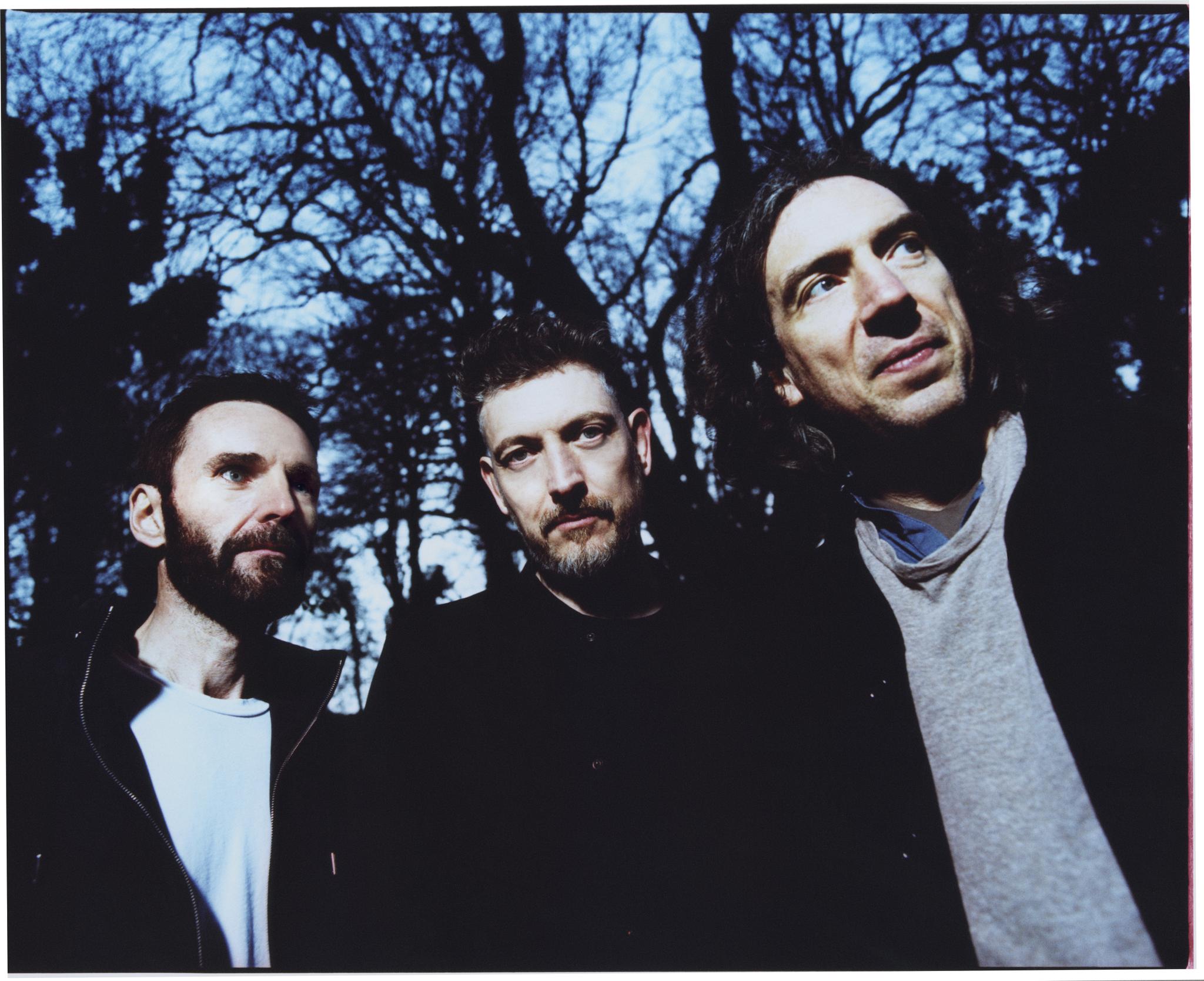 Snow Patrol - press shot - Universal Music