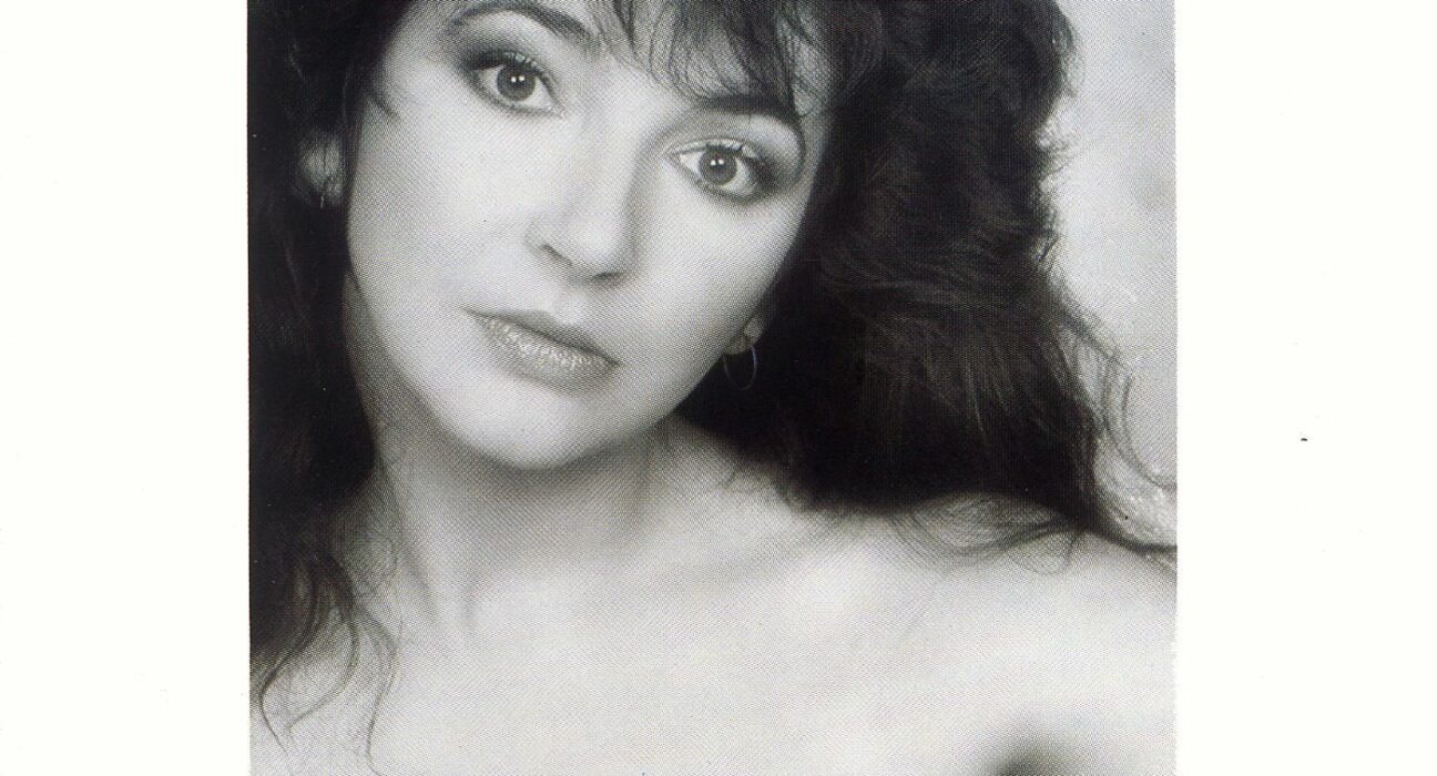 Kate Bush - The Whole Story