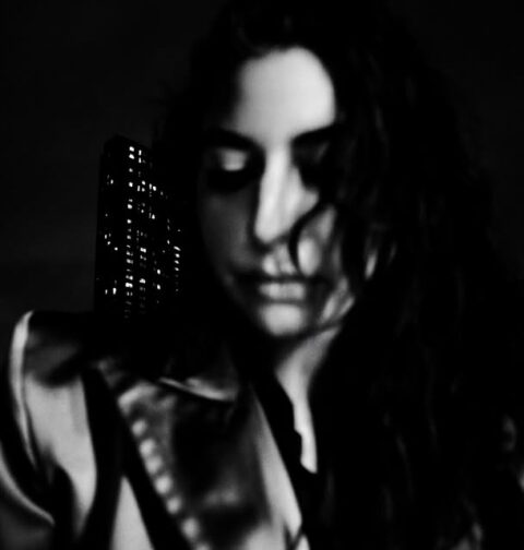 Arooj Aftab, promo foto