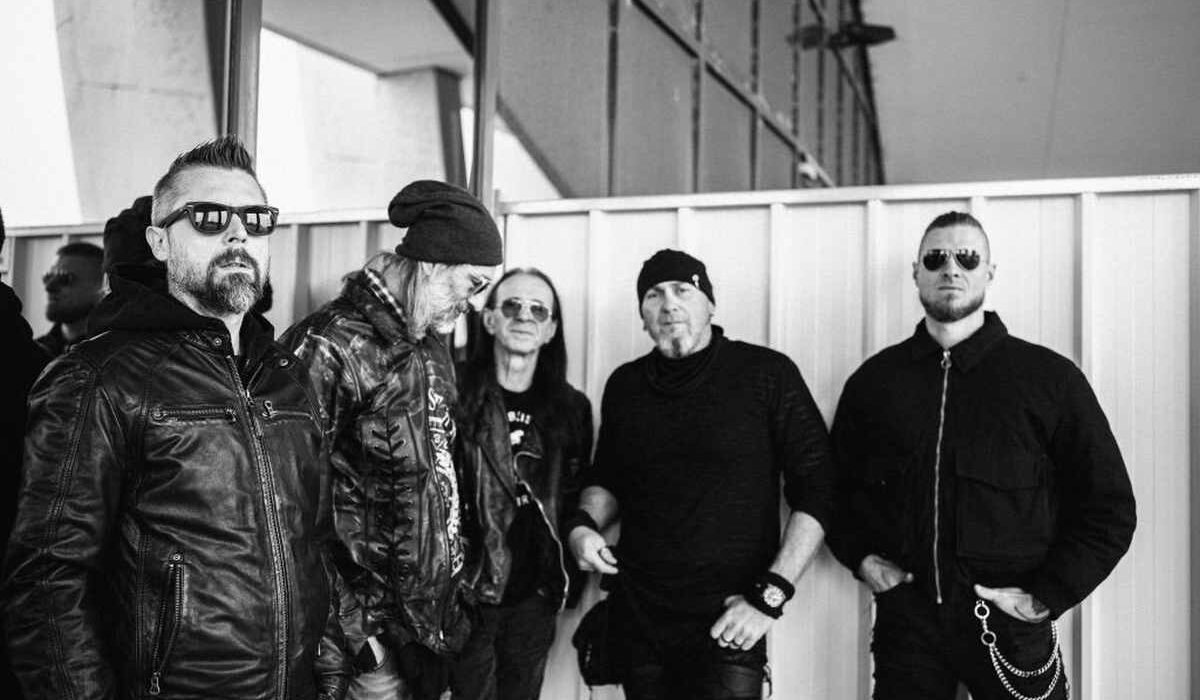 Izvan zakona, promo foto