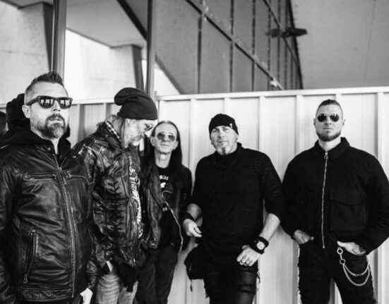 Izvan zakona, promo foto