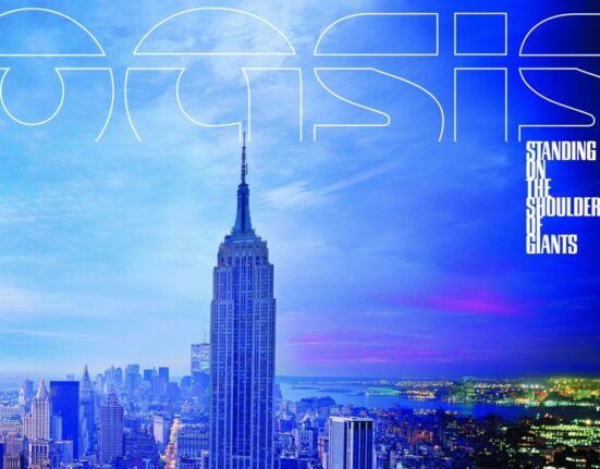 Oasis - Standing On The Shoulder Of Giants