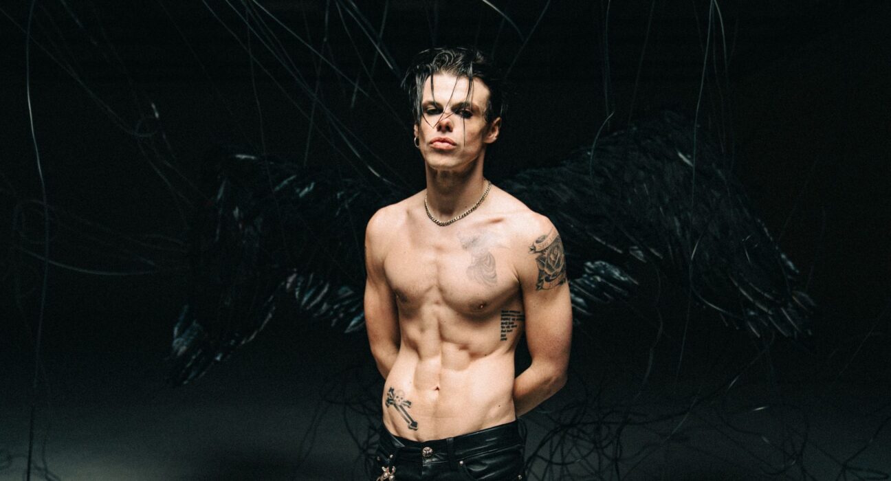 YUNGBLUD - main press shot - Universal Music