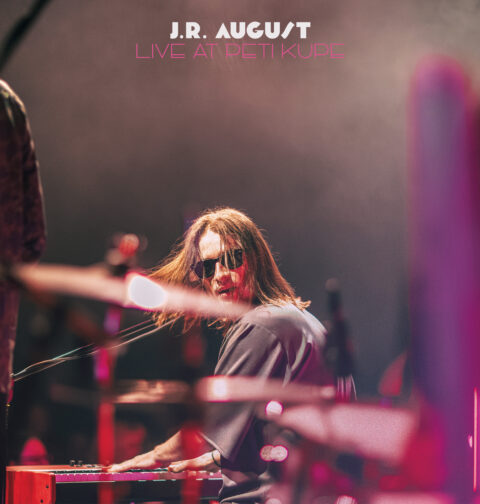 J.R. August - Live at Peti Kupe
