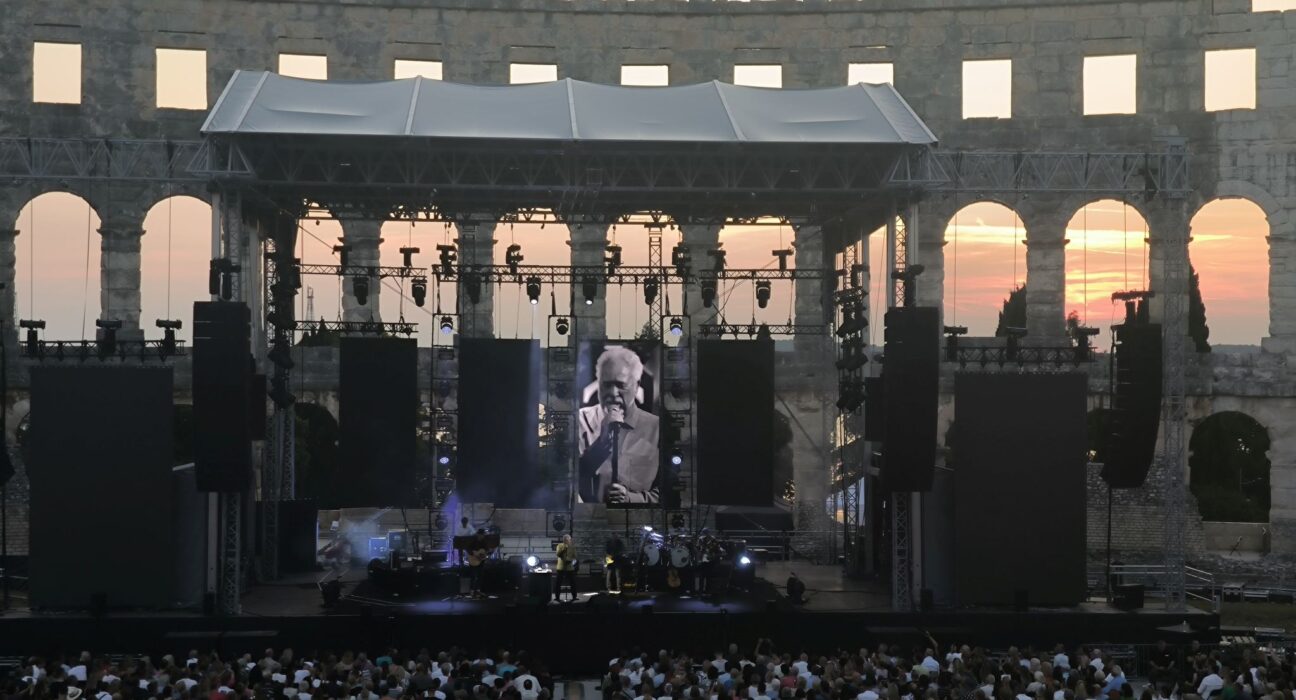 Tom Jones u pulskoj Areni, foto: Marko Hajdarović