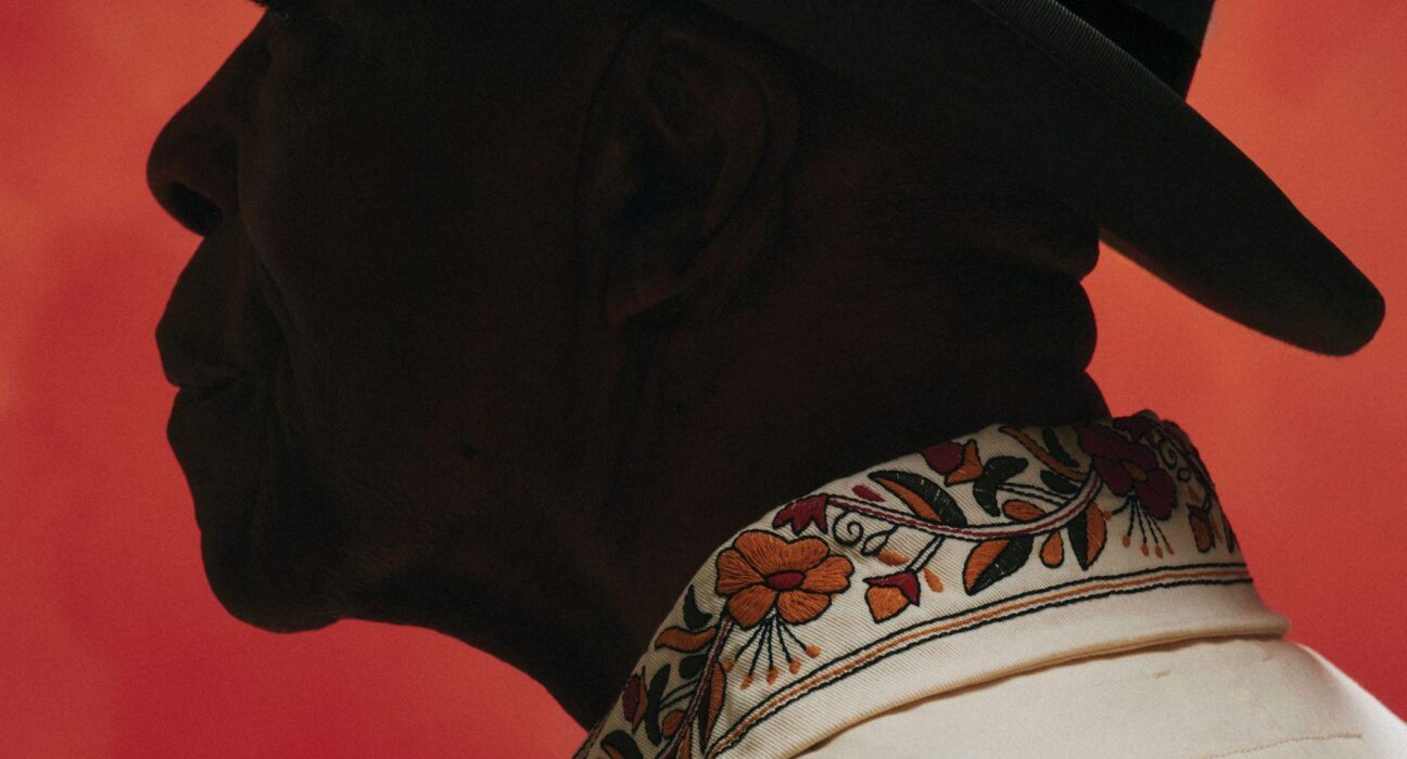 Buddy Guy - Ain't Done With The Blues