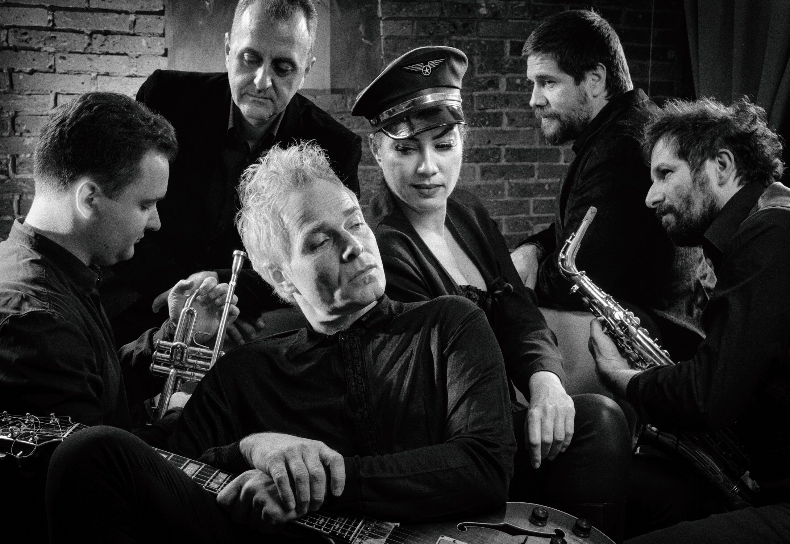 New Gondoliers, Art Cartel Horizontal