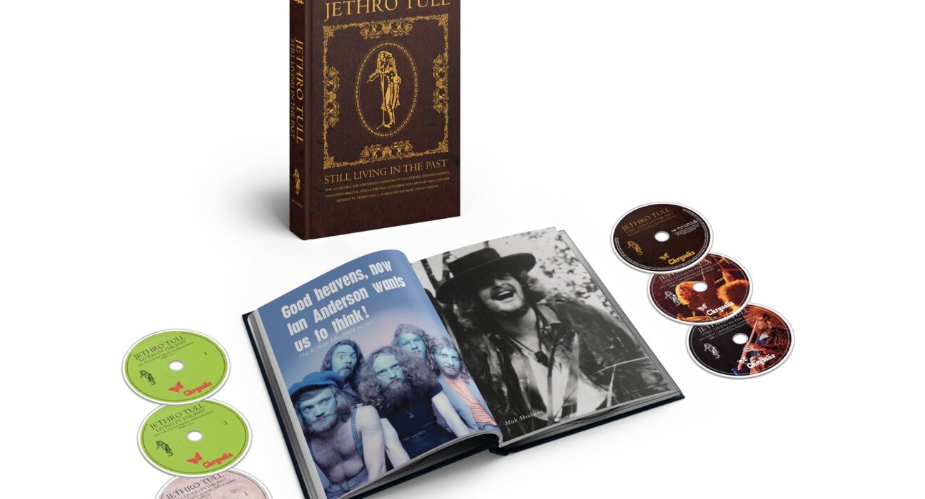 Jethro Tull - Still Living In The Past