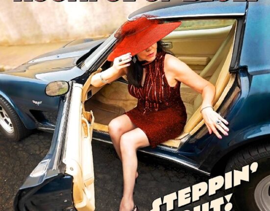 Roomful Of Blues - Steppin' Out!
