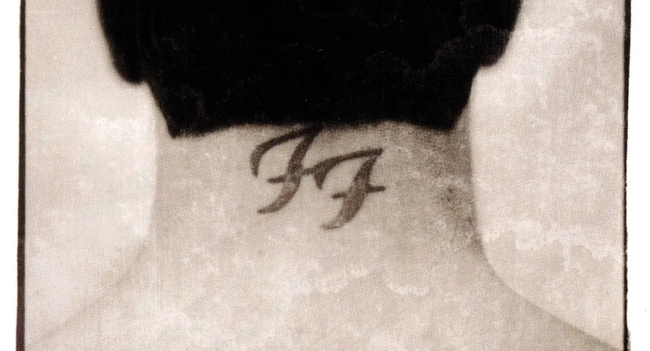 Foo Fighters - There Is Nothing Left to Lose