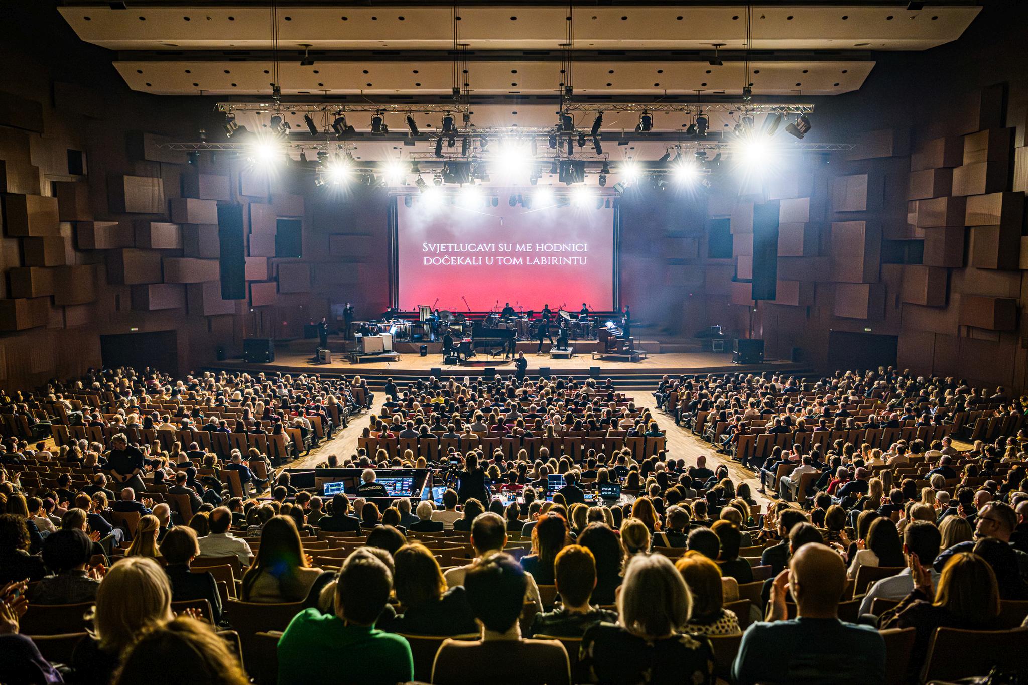 Zvjezdan Ružić u Lisinskom, foto: Simone di Luca i Federico Ruggeri