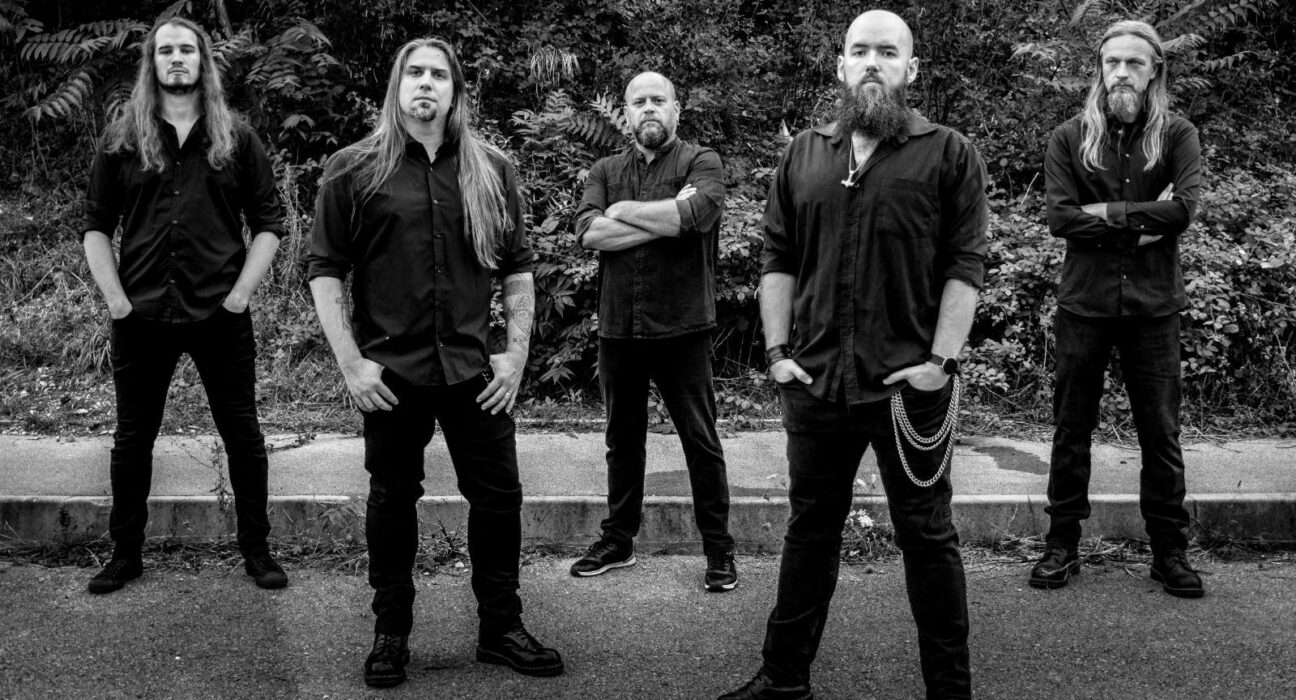 Old Night, promo foto