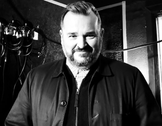 Jim Baron, press foto