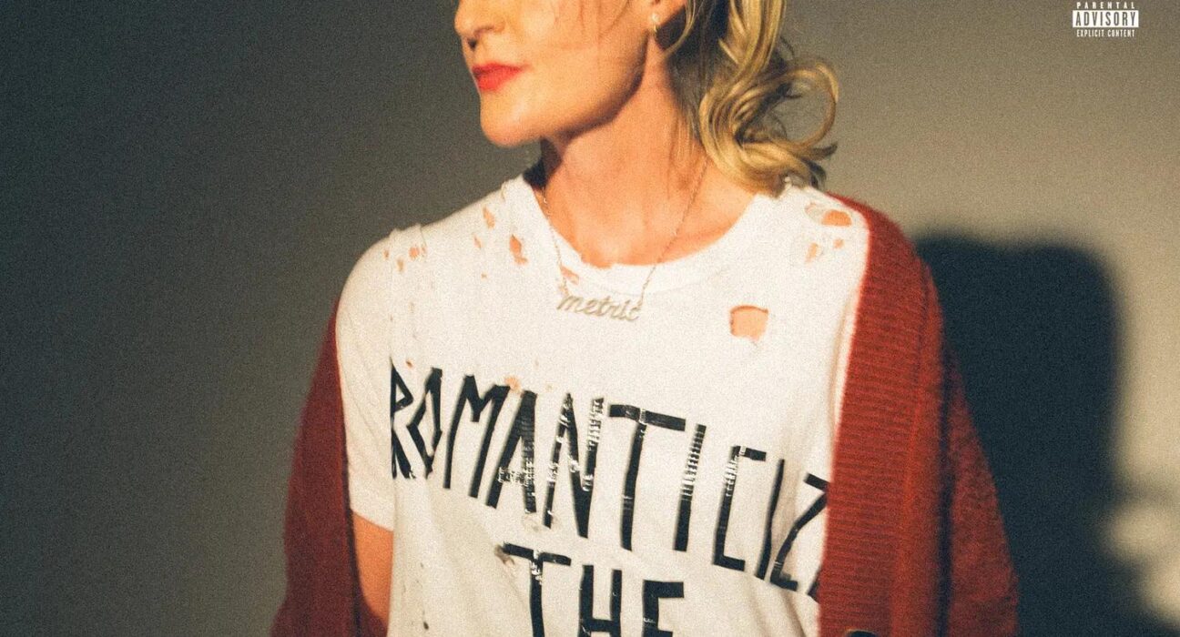 Metric - Romanticize The Dive