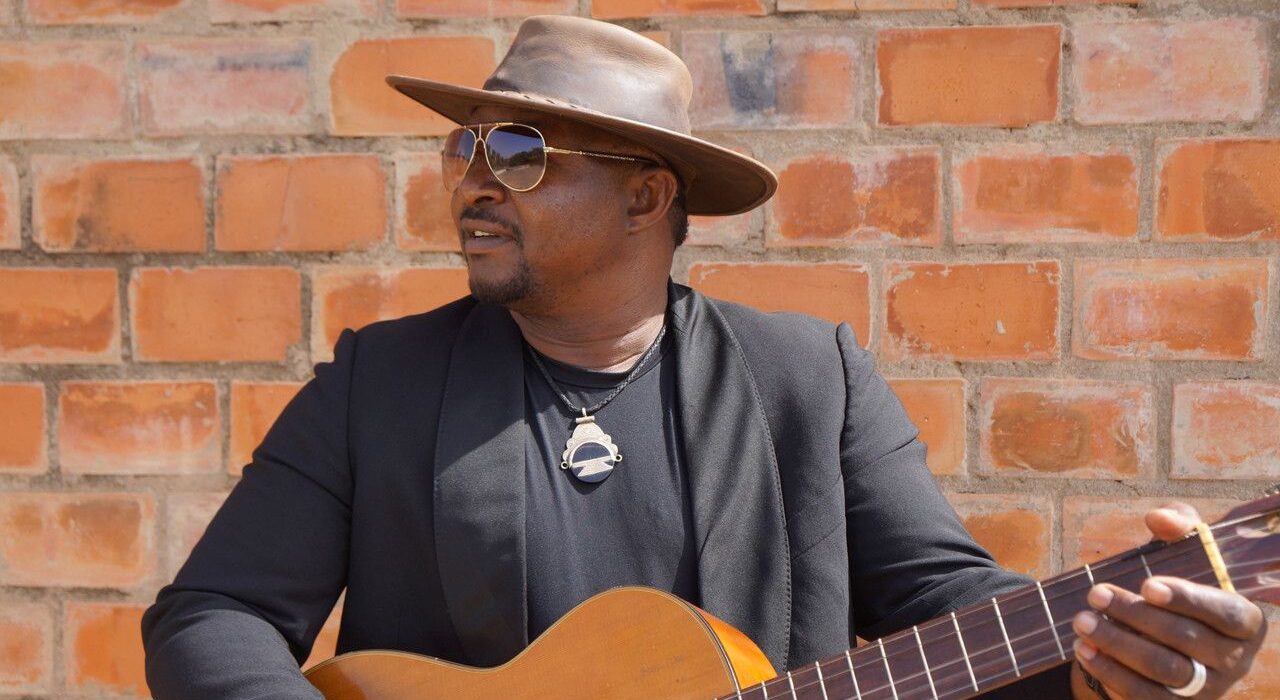 Samba Touré, press foto