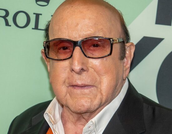 Clive Davis, foto: Bryan Berlin (wikipedia.org)