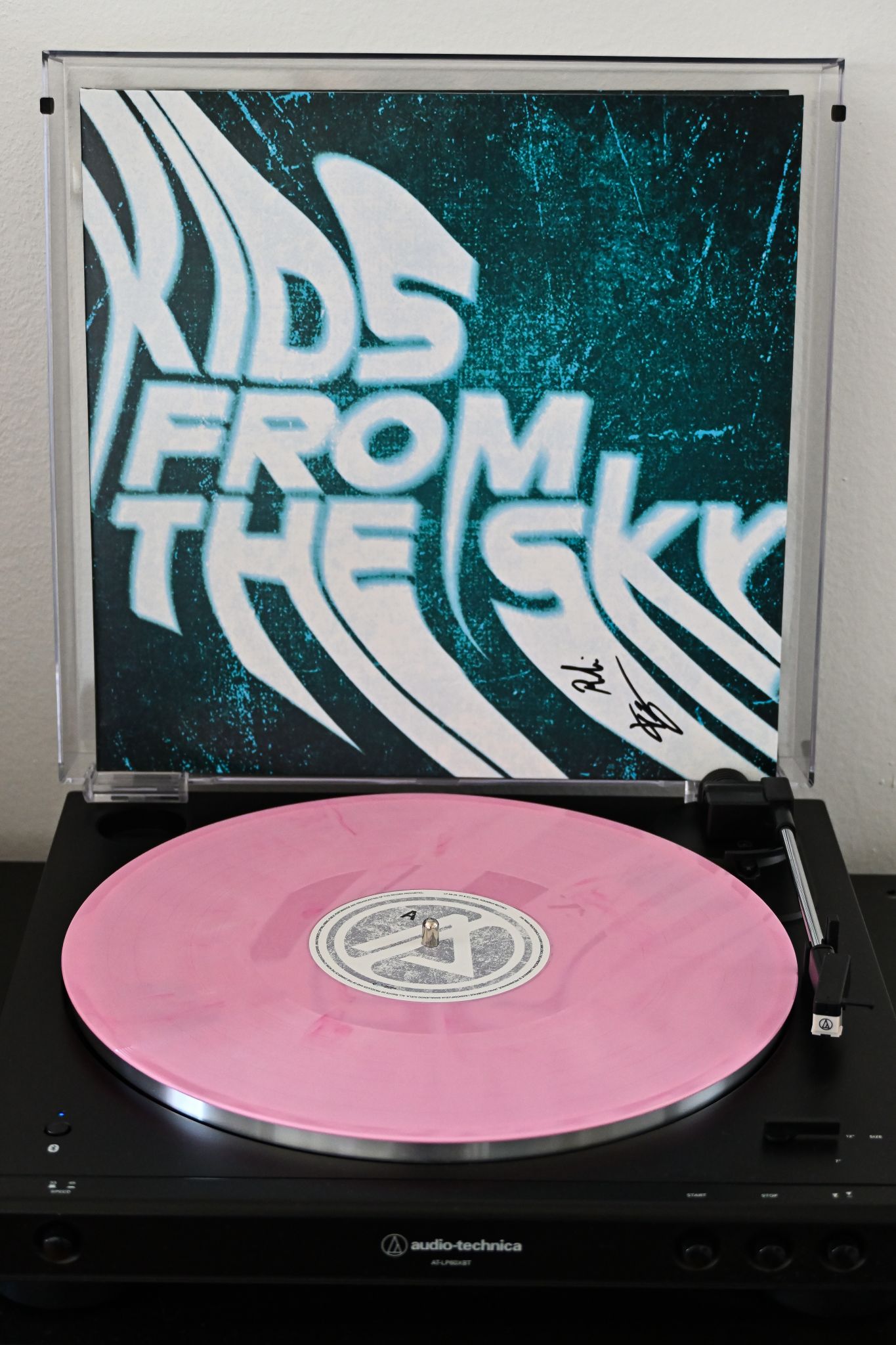 kids from the sky - Tamni valovi, foto: Luana Racan