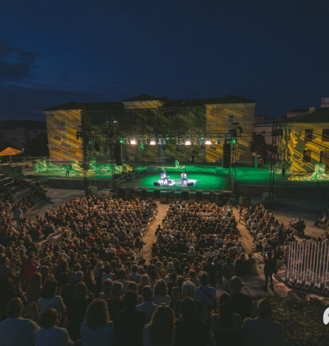 Vlatko Stefanovski i Miroslav Tadić u Malom rimskom kazalištu, foto: Marko Hajdarović