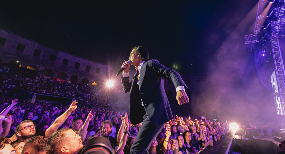 Nick Cave and the Bad Seeds u pulskoj Areni (foto Marko Hajdarović)