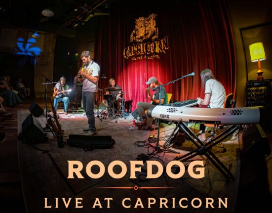 Roofdog - Live at Capricorn